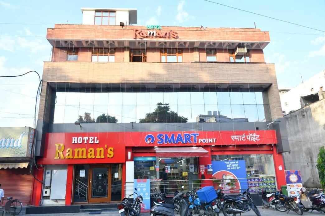 Hotel Raman's Jagādhri Exterior foto