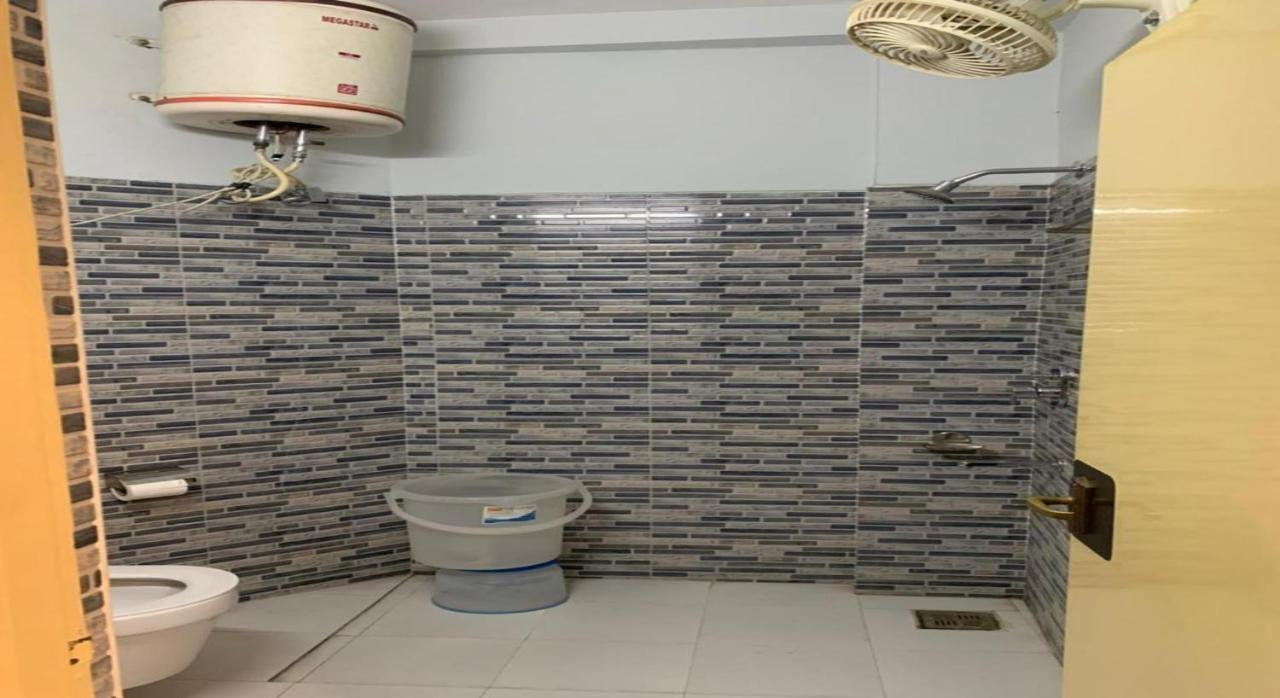 Hotel Raman's Jagādhri Exterior foto